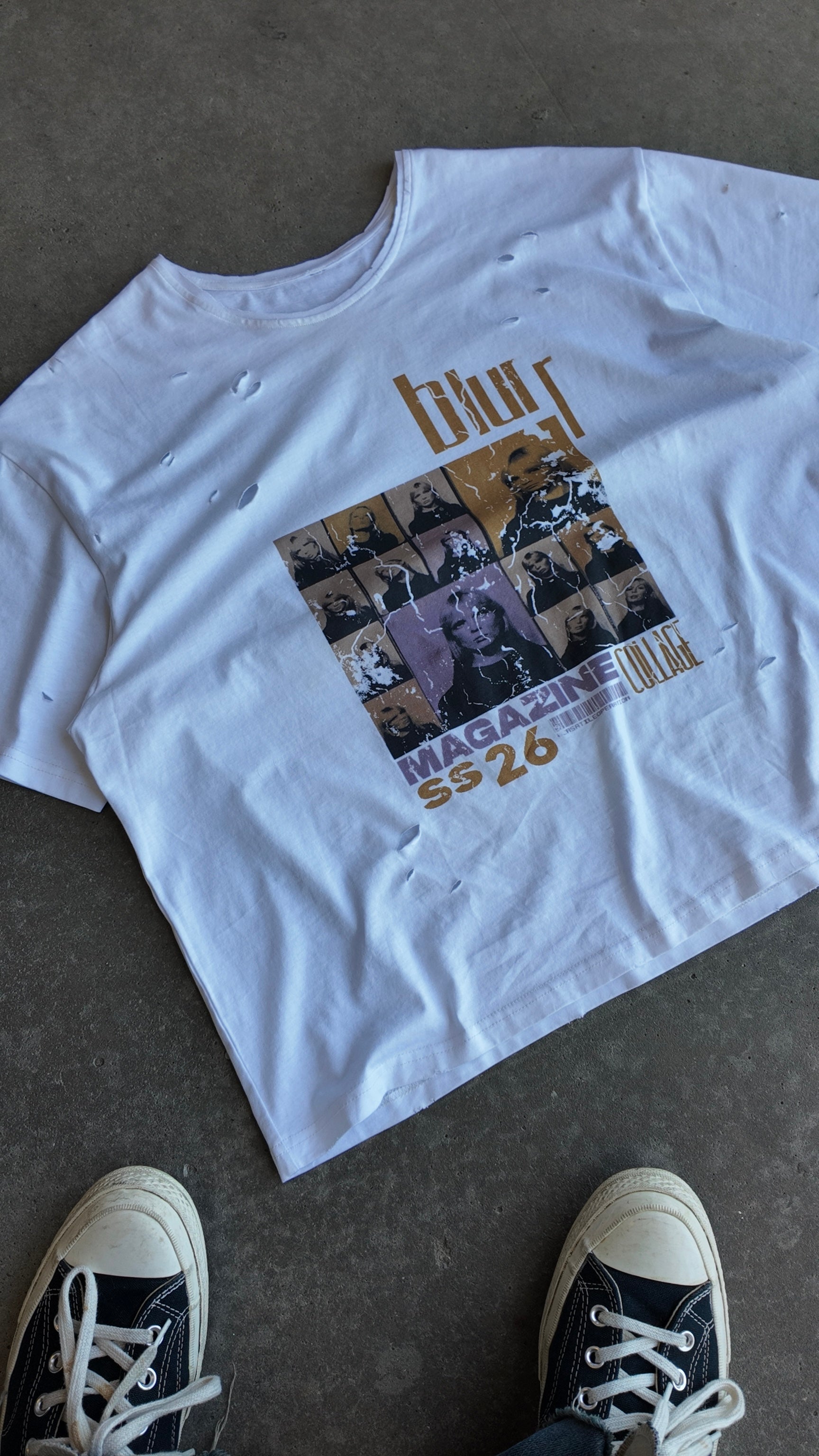 MAGAZINE TEE
